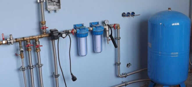 Как сделать водоснабжение частного дома из скважины – теория и практика