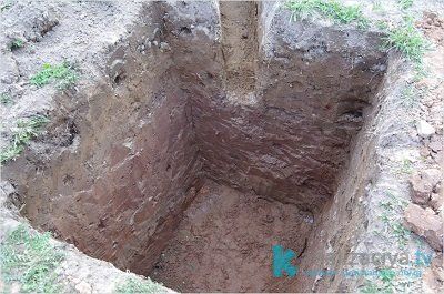 Подготовка котлована для выгребной ямы