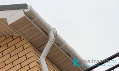 Какими преимуществами отличаются водосточные системы ПВХ?