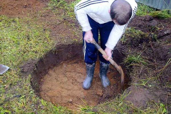 Роем котлован