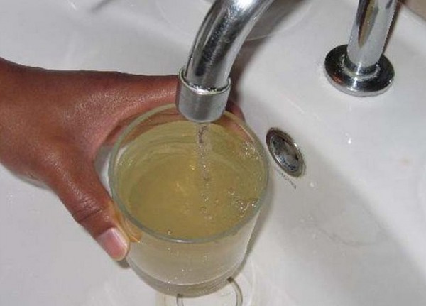 Как очистить воду от железа
